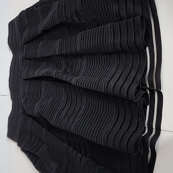 TORRID ALINE BLACK SKIRT/ SIZE 0 ( L/12) - Picture 13 of 14